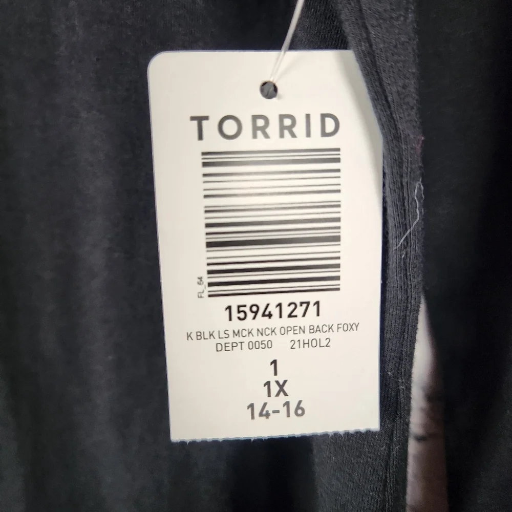 NWT Torrid Size 1 Open Back Foxy Long Sleeve Top